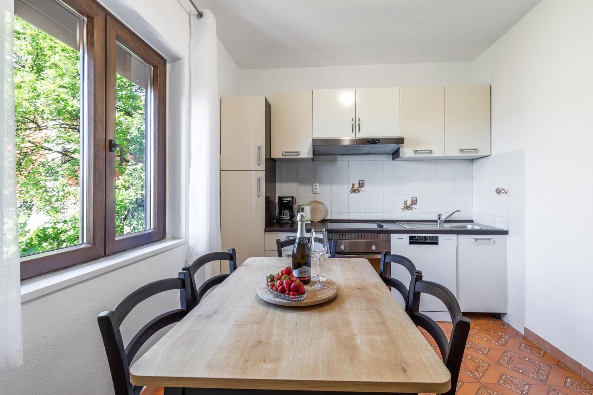 Apartman Marco Polo Selce Exterior foto